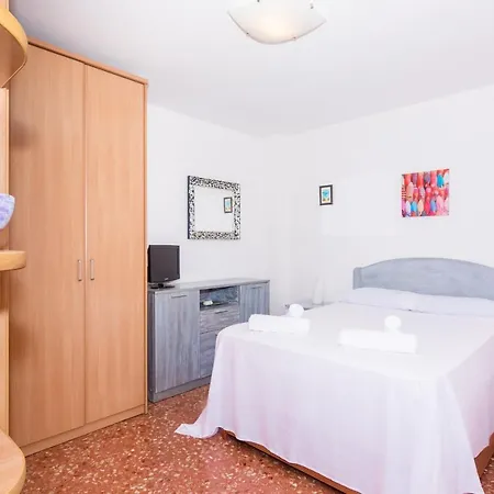 Homeholidaysrentals Keyla Пинеда-де-Мар