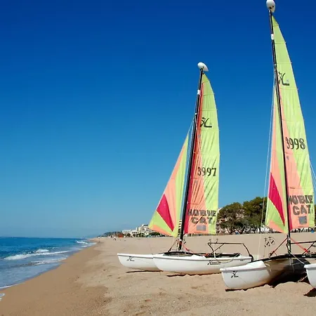 Homeholidaysrentals Keyla Apartman Pineda de Mar
